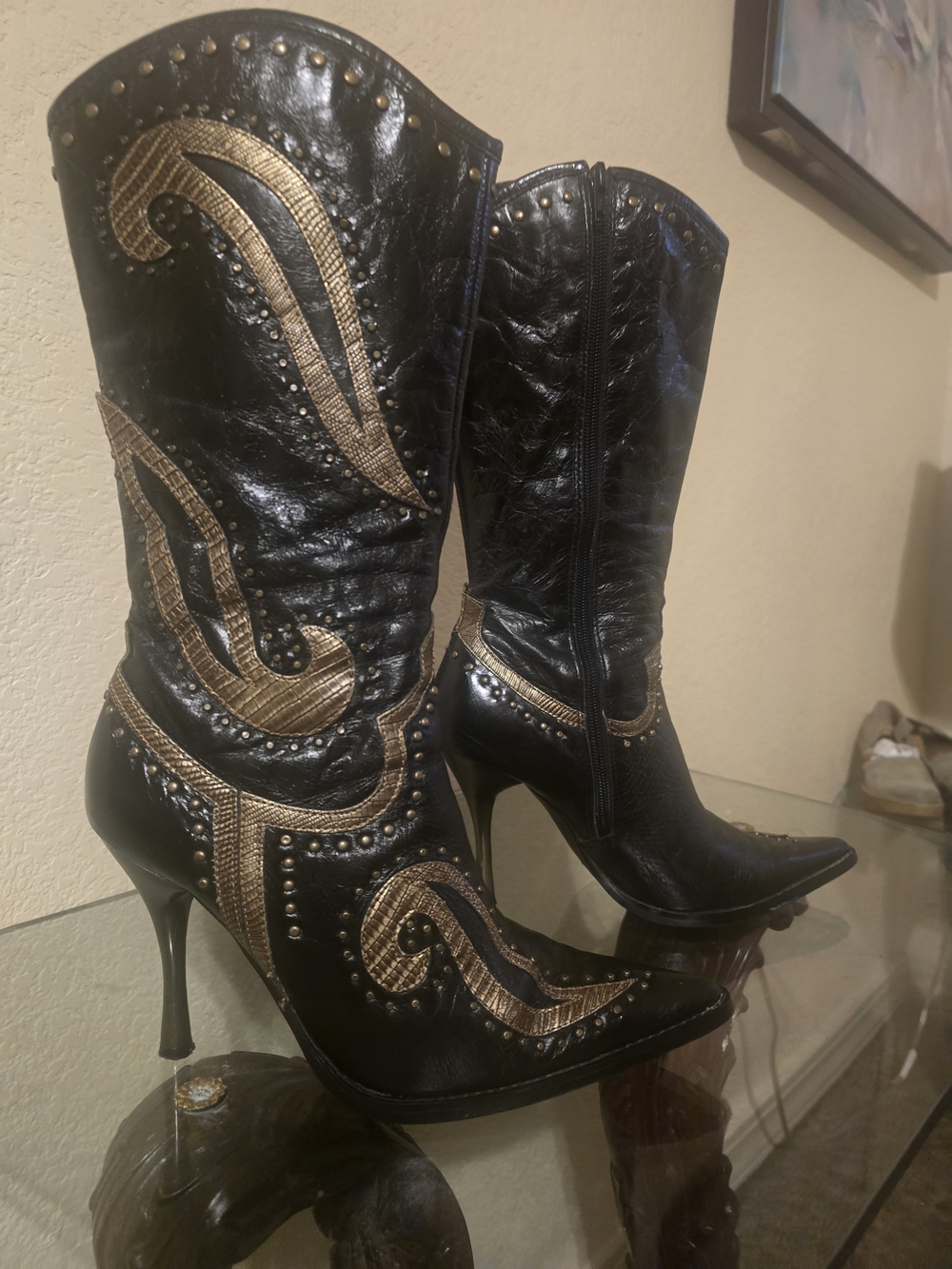 Dollhouse Sz 8 Black and Gold Embellished High-Heel Boots . - Picture 2 of 8